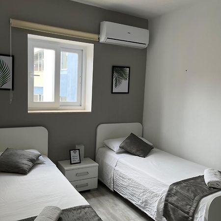 F3 Room 3, Private Room Two Single Beds Shared Bathroom Msida Exteriér fotografie