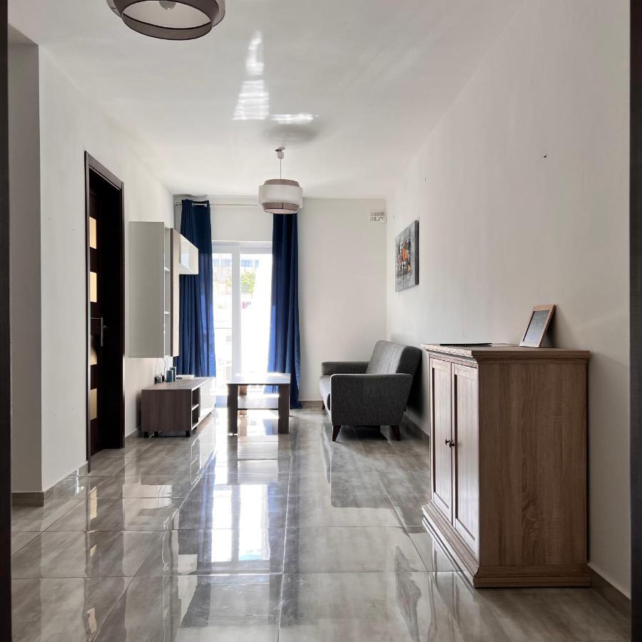 F3 Room 3, Private Room Two Single Beds Shared Bathroom Msida Exteriér fotografie