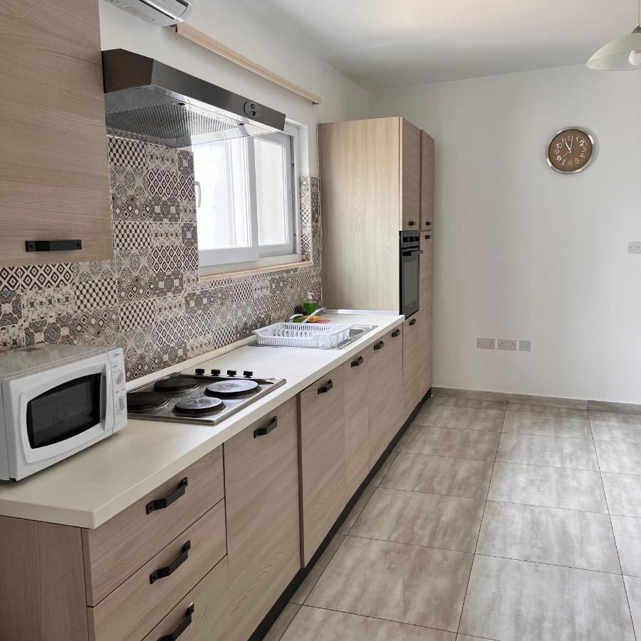 F3 Room 3, Private Room Two Single Beds Shared Bathroom Msida Exteriér fotografie
