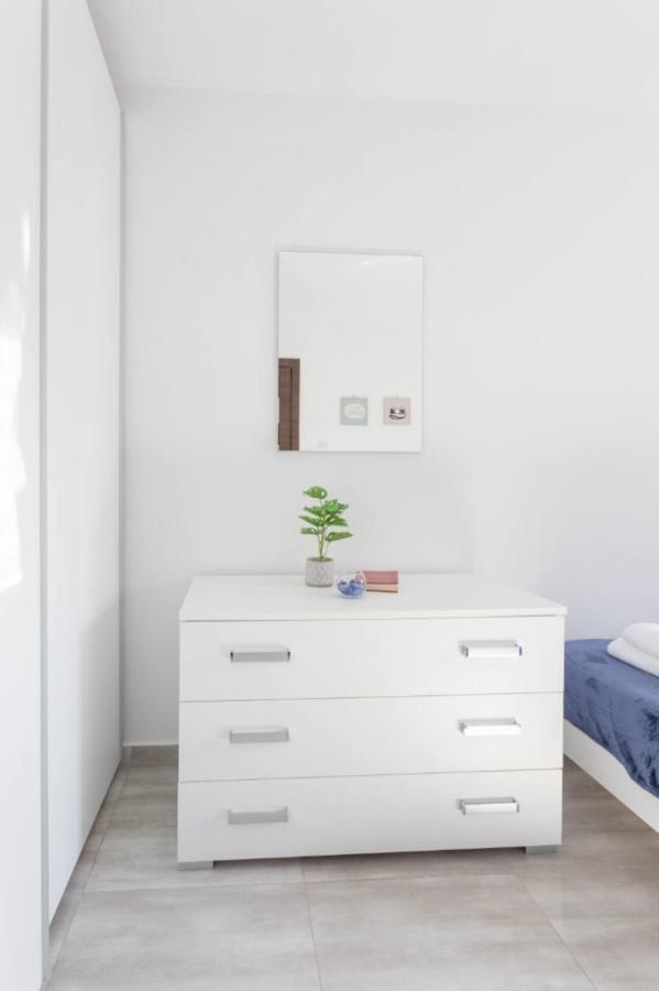 F3 Room 3, Private Room Two Single Beds Shared Bathroom Msida Exteriér fotografie